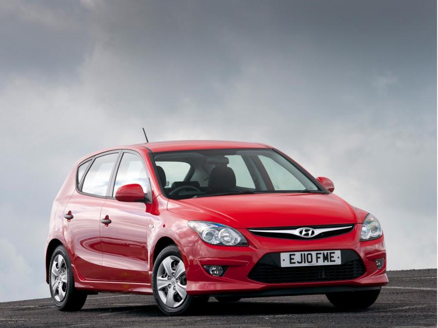  Hyundai i30 2010 года  (UK) (фото 8 из 8)